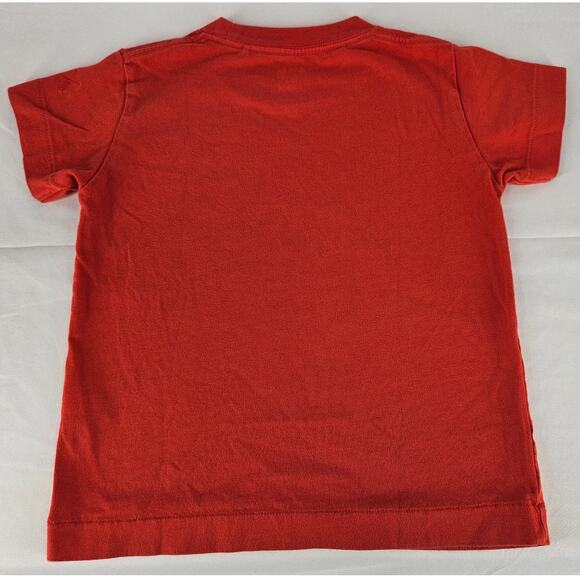UNIQLO X KAWS COLLAB KIDS TODDLER RED T-SHIRT KAWS PRINT SIZE 6-7 - 100% COTTON - Picture 2 of 8